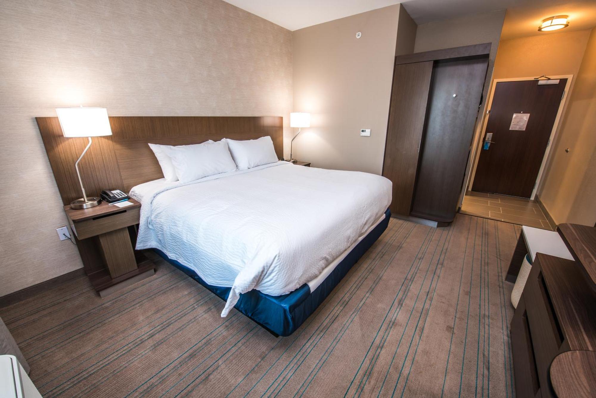 Fairfield Inn & Suites By Marriott Хънтсвил Екстериор снимка